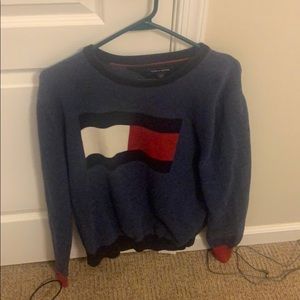 Tommy sweater